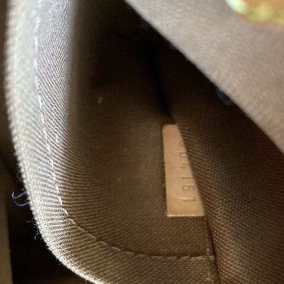 Authentic Louis Vuitton Tivoli PM Bag - Picture 13 of 16